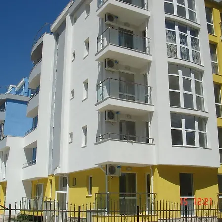 Sofia In Sunny Appartement *